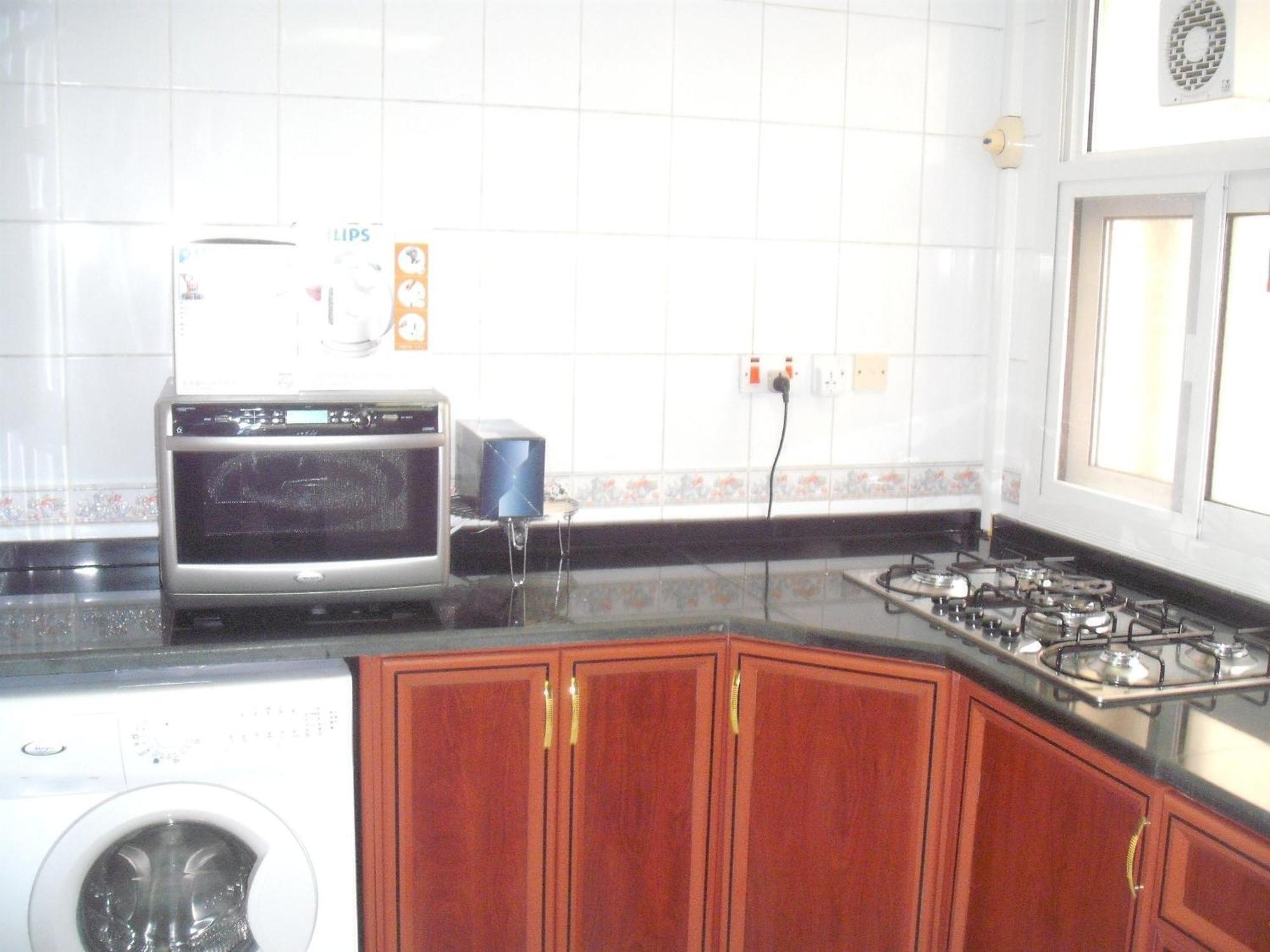 Abu Dhabi Plaza Hotel Apartments Εξωτερικό φωτογραφία