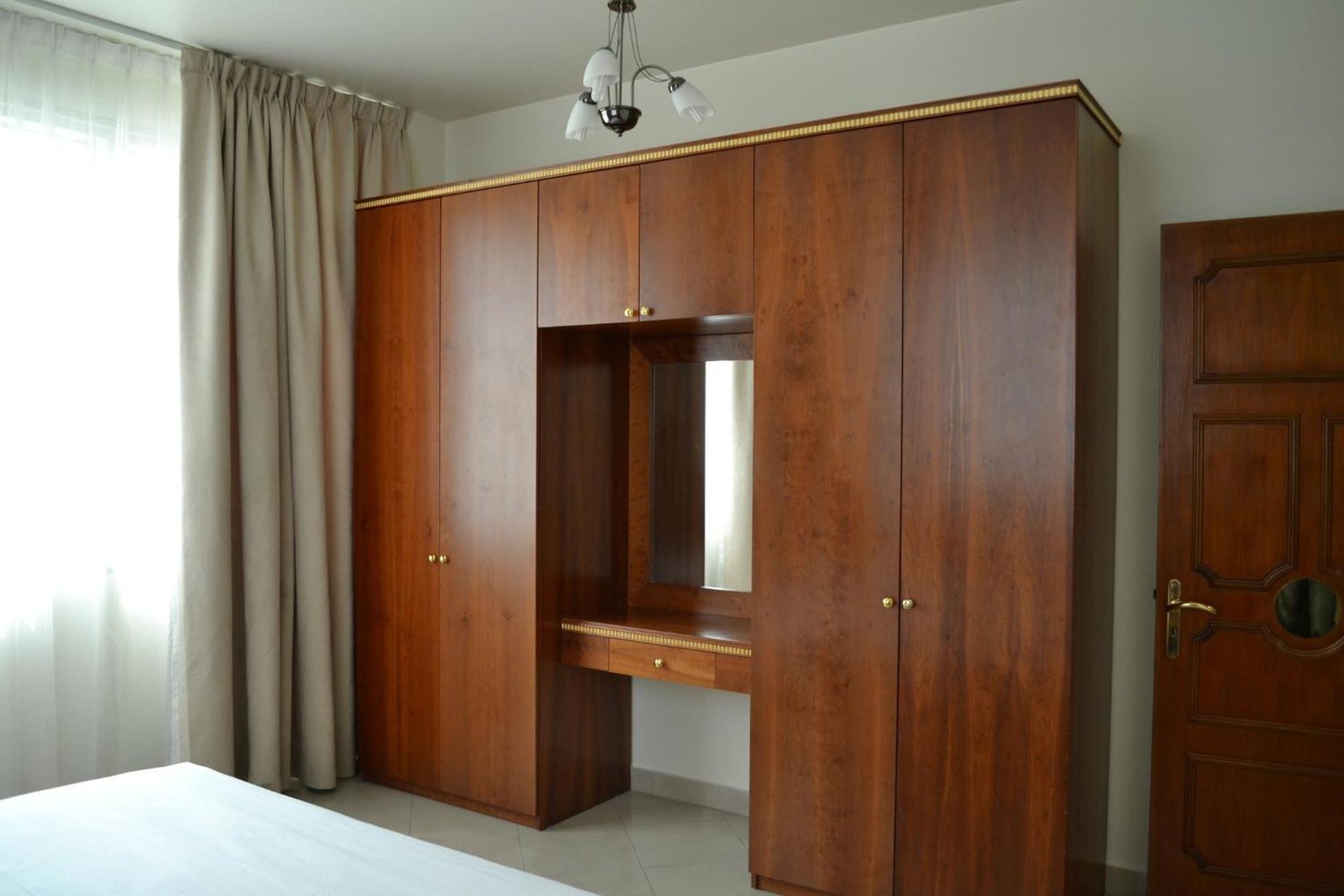 Abu Dhabi Plaza Hotel Apartments Εξωτερικό φωτογραφία