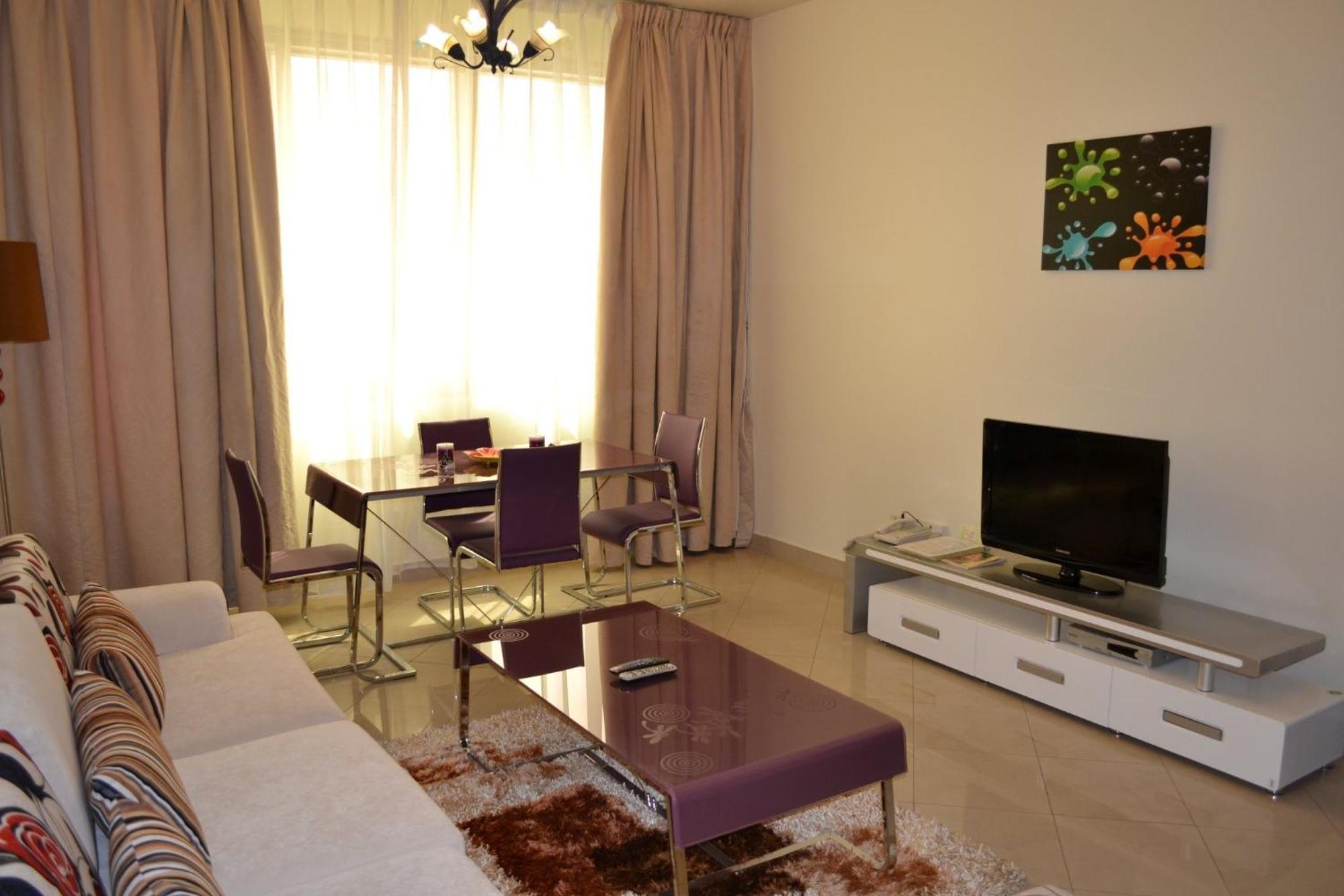 Abu Dhabi Plaza Hotel Apartments Εξωτερικό φωτογραφία