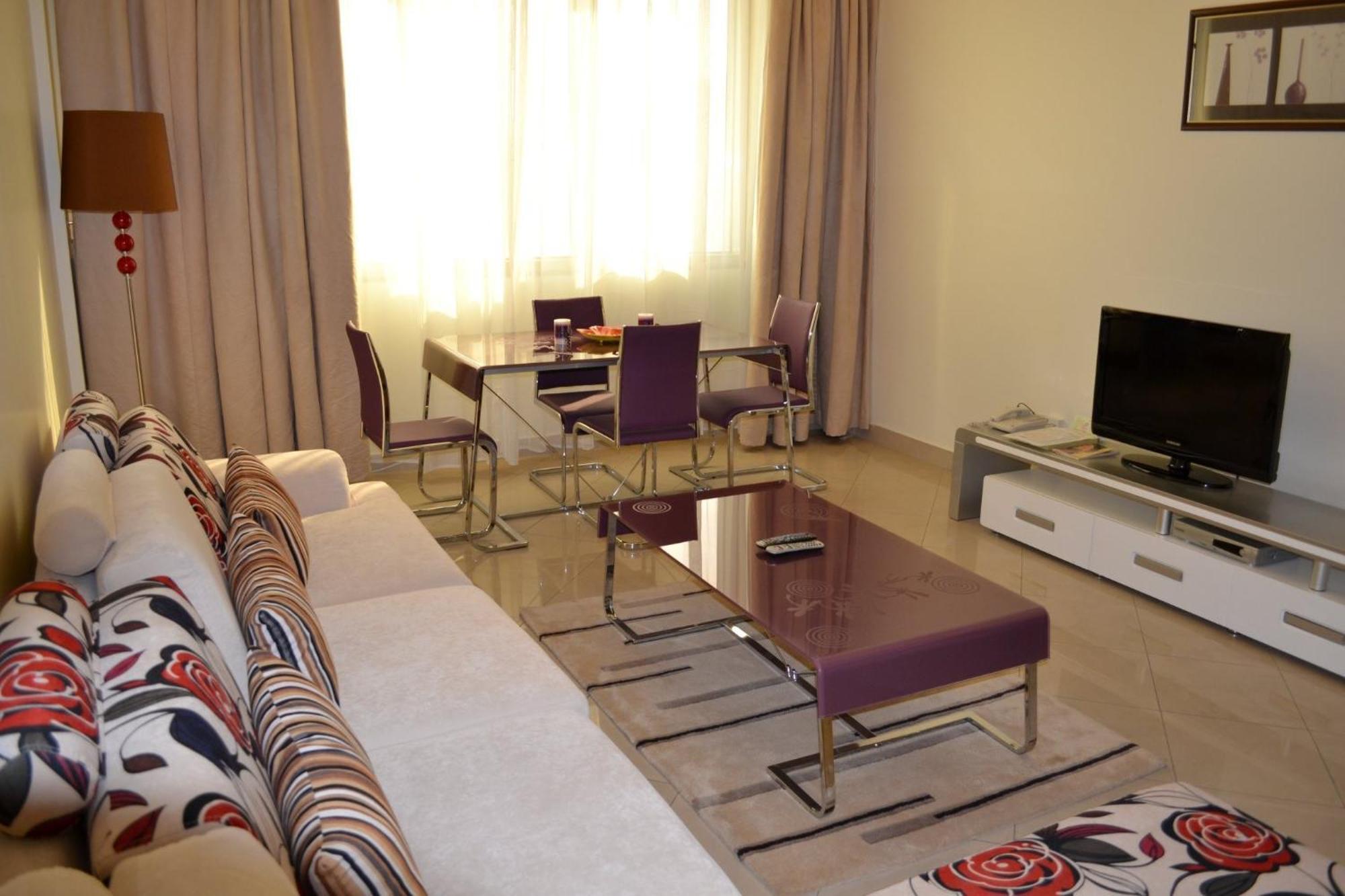 Abu Dhabi Plaza Hotel Apartments Εξωτερικό φωτογραφία