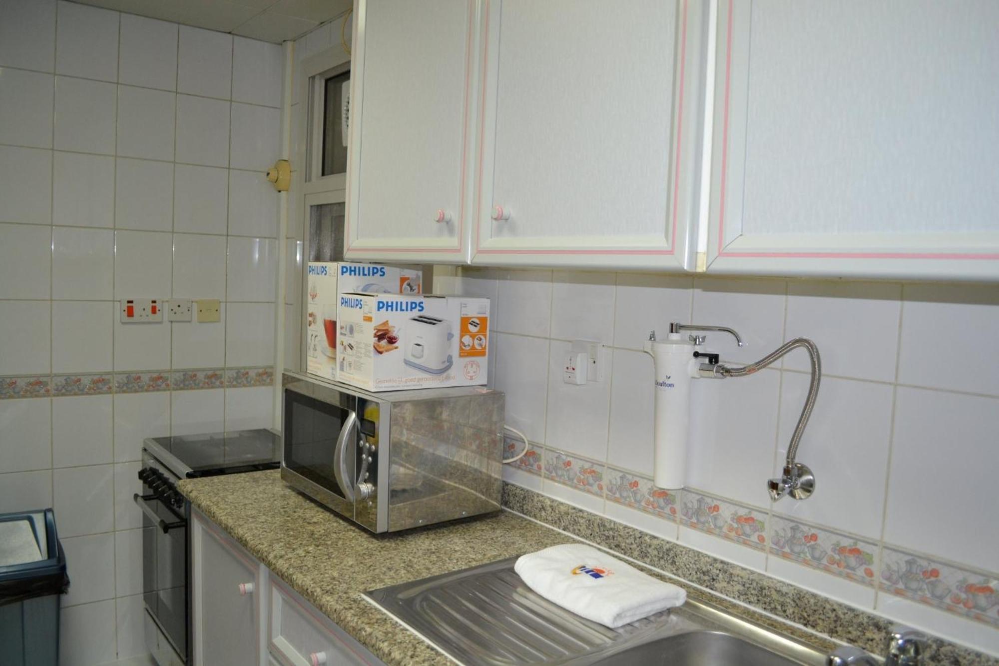Abu Dhabi Plaza Hotel Apartments Εξωτερικό φωτογραφία