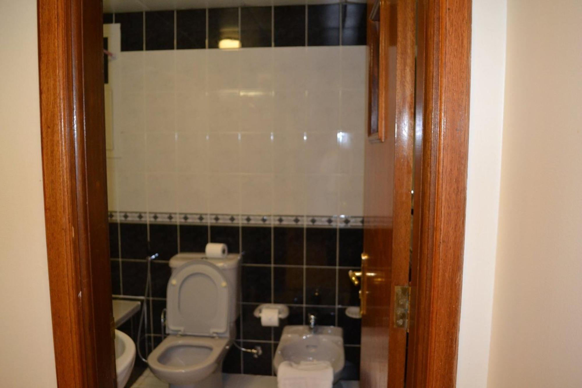 Abu Dhabi Plaza Hotel Apartments Εξωτερικό φωτογραφία