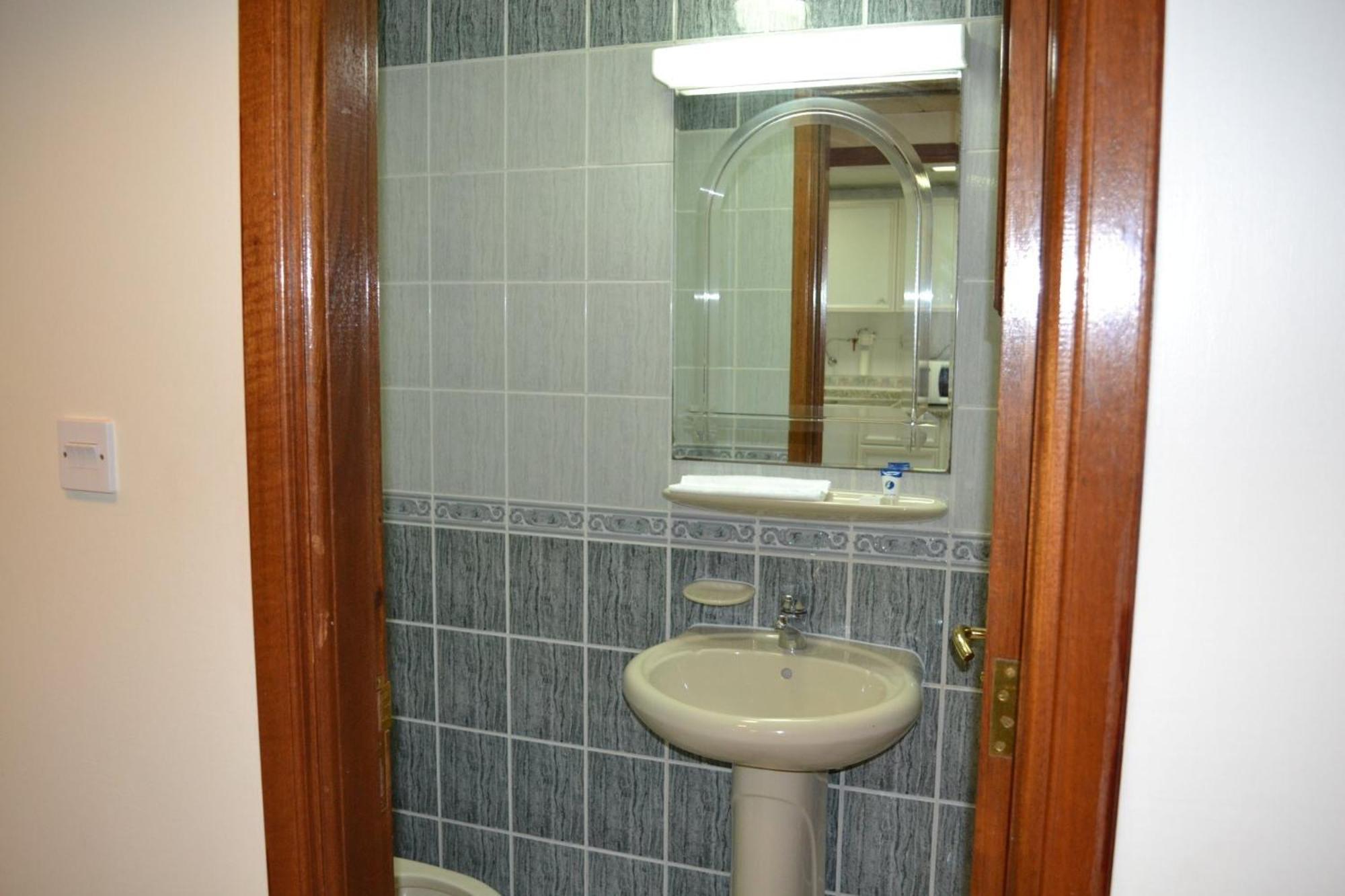 Abu Dhabi Plaza Hotel Apartments Εξωτερικό φωτογραφία