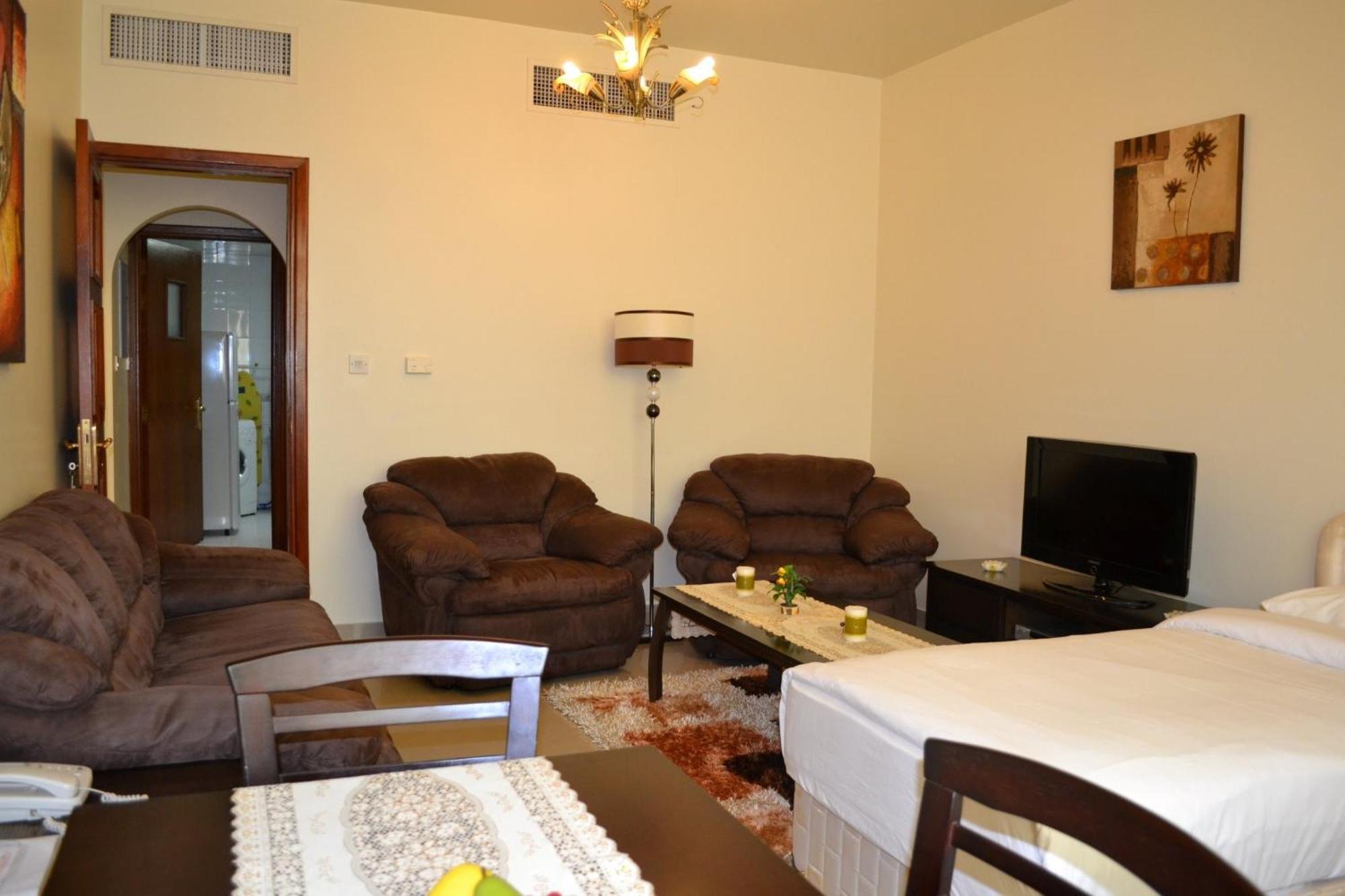 Abu Dhabi Plaza Hotel Apartments Εξωτερικό φωτογραφία